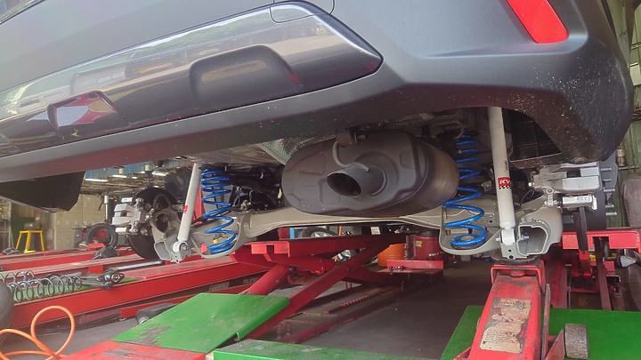 TOYOTA CC油電+KYB白桶 安裝心得