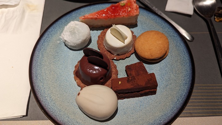 全台北最大大葉高島屋旭集食記 - 從訂位到用餐過程- 分享