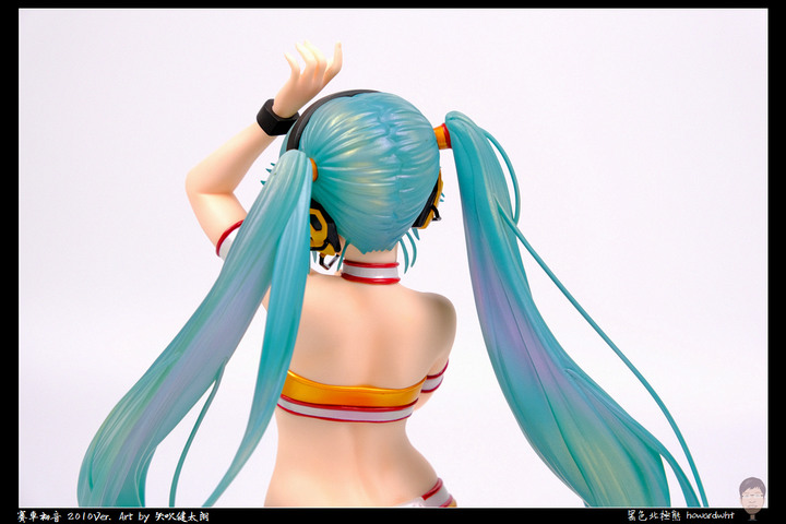 點我看大圖 【開箱】Max Factory - 賽車初音 2010Ver. Art by 矢吹健太朗