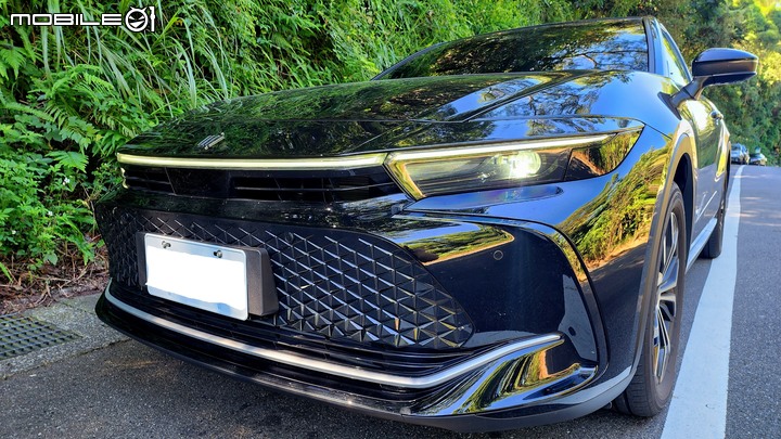 Toyota Crown Crossover 貴族版一日試駕-優點缺點都跨界的一台車?