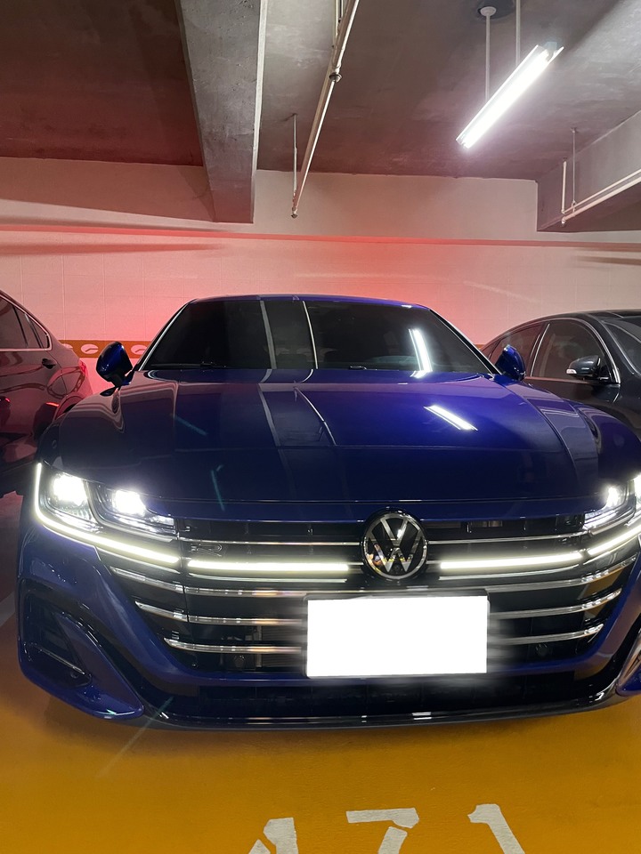 價不在高，藝術為名。車不在快，夠帥就行- 停產前的最後相遇 Arteon Shooting Brake 430