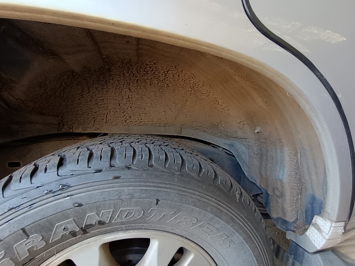 Land cruiser 200 與300 細節差異比較，延伸論台灣同好是否該入手兄弟車LX570?