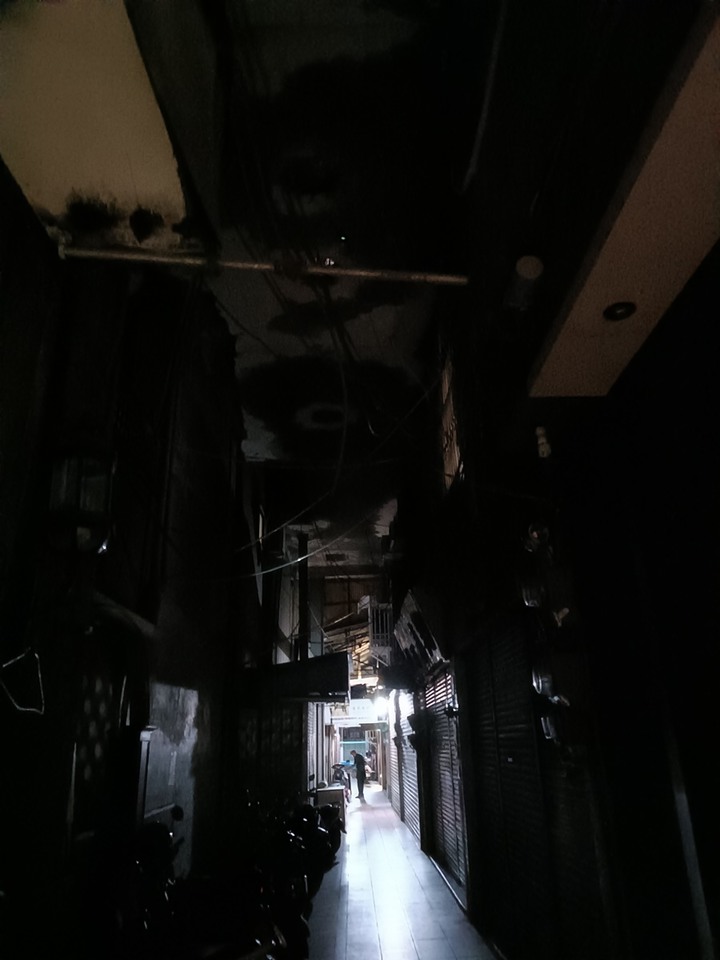 赤崁東街日式宿舍(明治町冰淇淋)、原臺南測候所、原鶯料理、西市場、河樂廣場(臺南運河) — 臺南老街市之日治時期建築,外掛美味純日式拉麵 — 一拉面