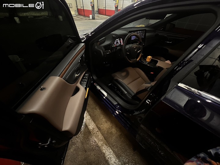 2024 ES300H 交車