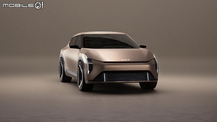 【海外新訊】Kia「EV3」與「EV4」概念車現身， 將協助品牌2026年達成年銷百萬輛電動車目標！