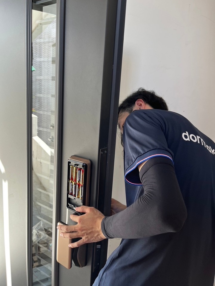 dormakaba五合一電子鎖安裝紀錄分享