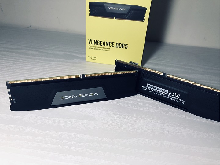 「來自大海的召喚」Corsair 海盜船 Vengeance 復仇者 DDR5 – 6000 C36 簡單開箱分享