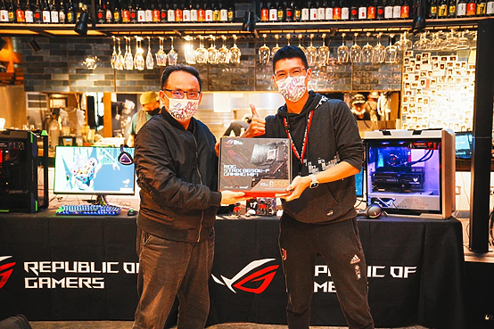 ROG RYUO III 240 ARGB - 世代更迭紀錄文