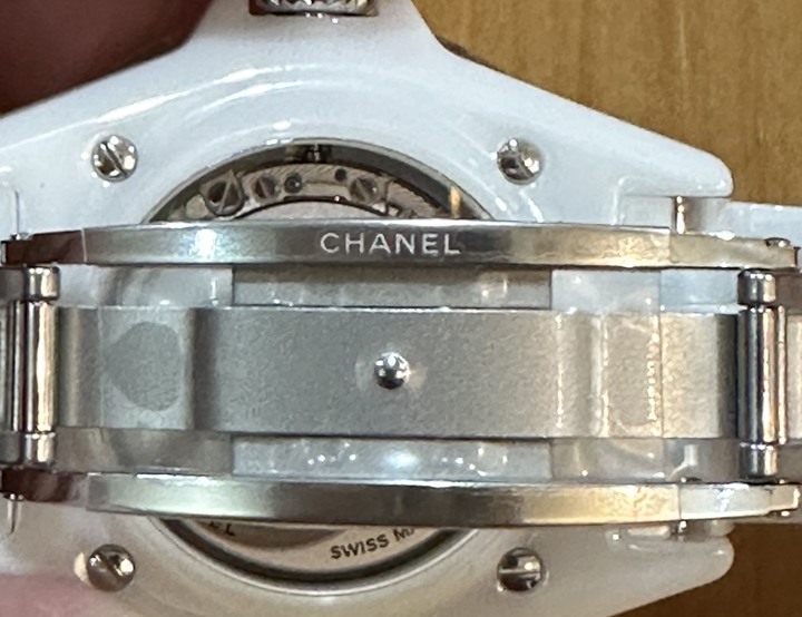「開箱」 CHANEL J12 CALIBER 12.2 機芯腕錶