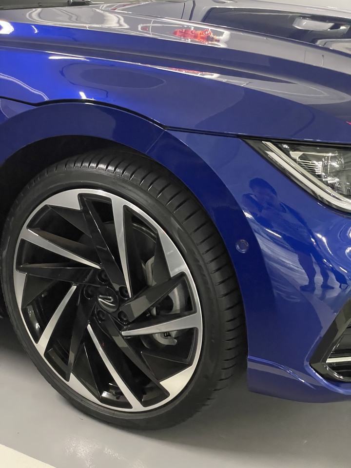 價不在高，藝術為名。車不在快，夠帥就行- 停產前的最後相遇 Arteon Shooting Brake 430