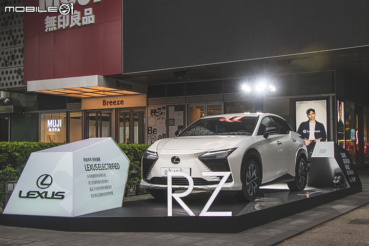 【採訪】五度攜手合作!「2023台北時裝週」盛大展開,Lexus RZ 450e坐鎮時尚展台!