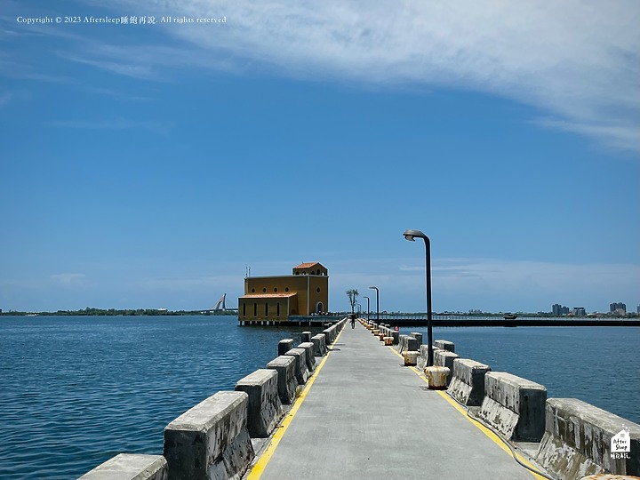 屏東東港｜海上教堂咖啡MARITIME BUILDING CAFÉ＿大鵬灣超美打卡景點