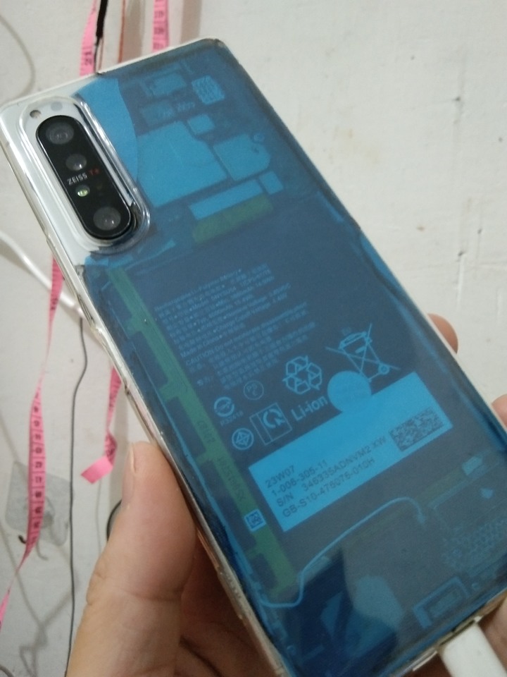 请你们享受xperia1ii透明后盖