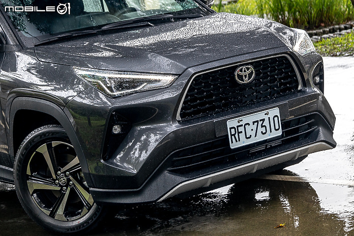 Toyota Yaris Cross 試駕報導|空間出色五育均衡,年販兩萬台的國產 CUV 新霸主報到!