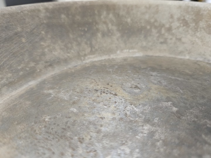 鐵鍋在料理後顏色一直改變?