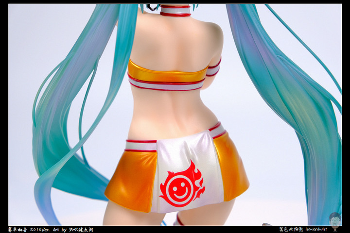 【開箱】Max Factory - 賽車初音 2010Ver. Art by 矢吹健太朗