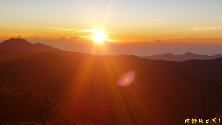 一個人騎車來去嘉明湖慶生日｜完成夢想的一刻｜向陽山、三叉山｜日出、大景、水鹿，通通來超幸福