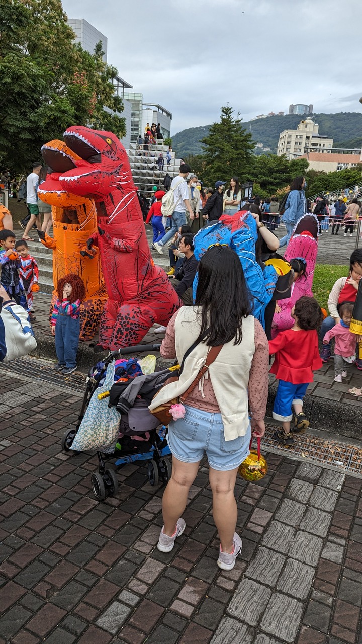 我們家的兩天一夜苗栗/台北小旅行 - 三義卓也小屋渡假園區 / 藍染DIY / 桐花村客家料理 / 阿財米食 / 2023天母搞甚麼鬼 / 香料屋晚餐