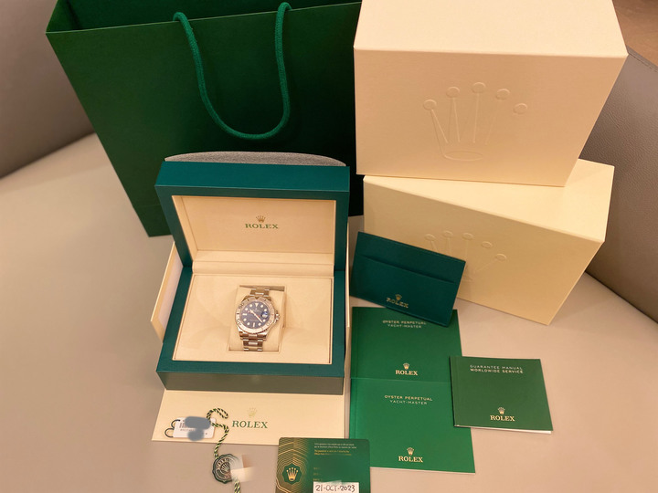 ☺️開箱。Rolex 藍面鉑金圈小遊艇 126622