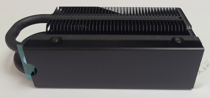 【開箱簡測】GIGABYTE AORUS Gen5 12000 PCIe 5.0x4 2TB SSD 效能簡測 (圖多)