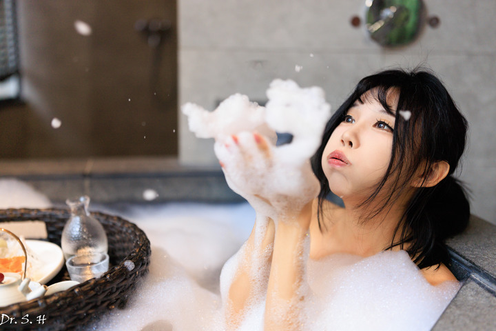貴婦泡泡浴下午茶+小師妹+在逃女學生