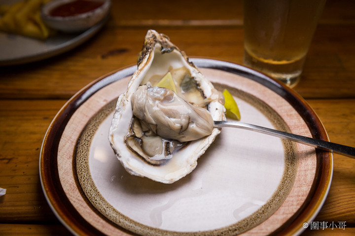 宜蘭蘇澳美食餐酒宵夜-港口小販port bistro,美味的餐點再加上讓人放鬆的環境,再來杯小酒就更完美啦!開車不喝酒喝酒不開車!