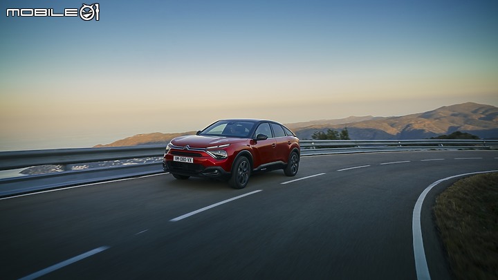 【國內新訊】106.9萬元起、純電同步登場，Citroen C4車系在台上市！