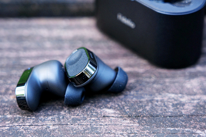 [開箱 ]人生中總要來體驗一把什麼是頂級旗艦耳機｜Philips Fidelio T2