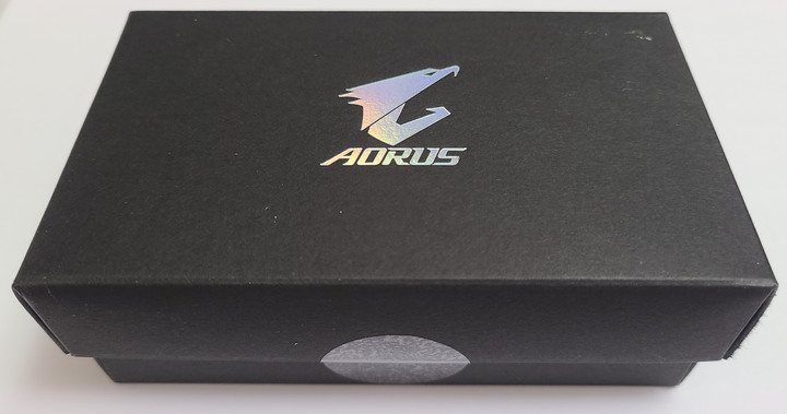 【開箱簡測】GIGABYTE AORUS Gen5 12000 PCIe 5.0x4 2TB SSD 效能簡測 (圖多)