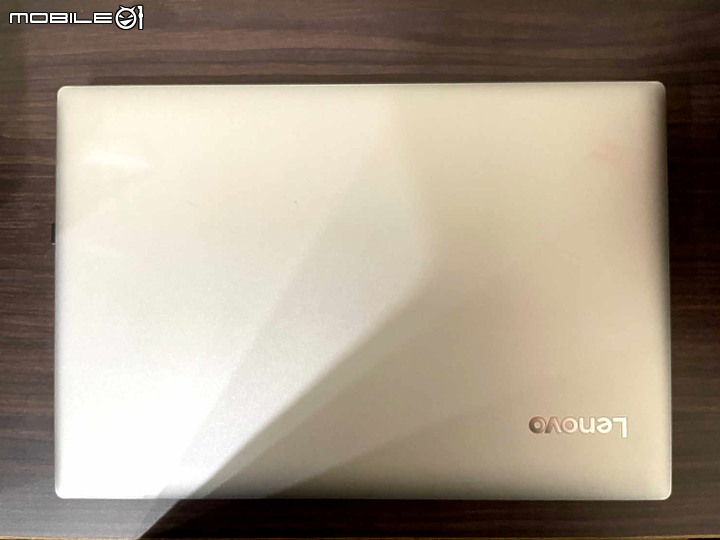 今年叔叔依舊是工具人之～大眾傳播系的表妹電腦採購FA507XI