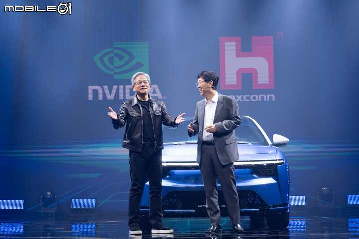 Model B 跨界電動車量產版於鴻海科技日正式現身!外型延續概念版本、具備500公里續航力