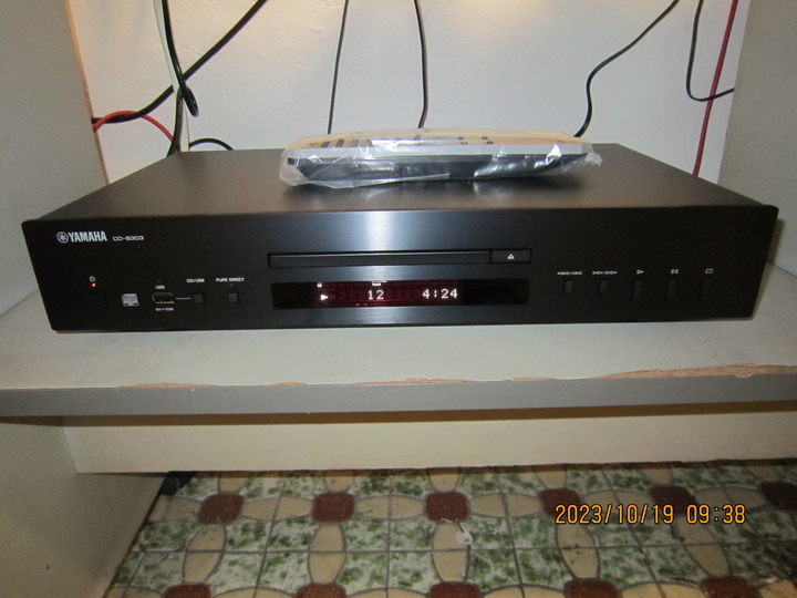 【開箱】山葉YAMAHA CD-S303 CD播放機