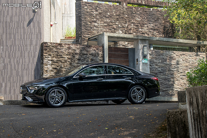 Mercedes-Benz CLA 200 Coupe 小改款試駕|不是只有顏值能說嘴!