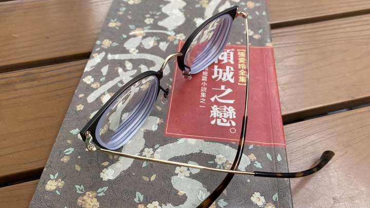 EYEVAN美框分享+東海濾藍光鏡片—高度近視高散光配鏡