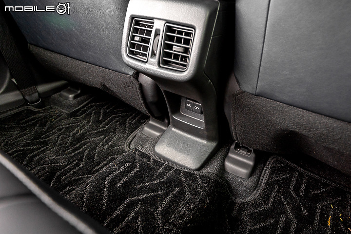 Toyota Yaris Cross 試駕報導|空間出色五育均衡,年販兩萬台的國產 CUV 新霸主報到!