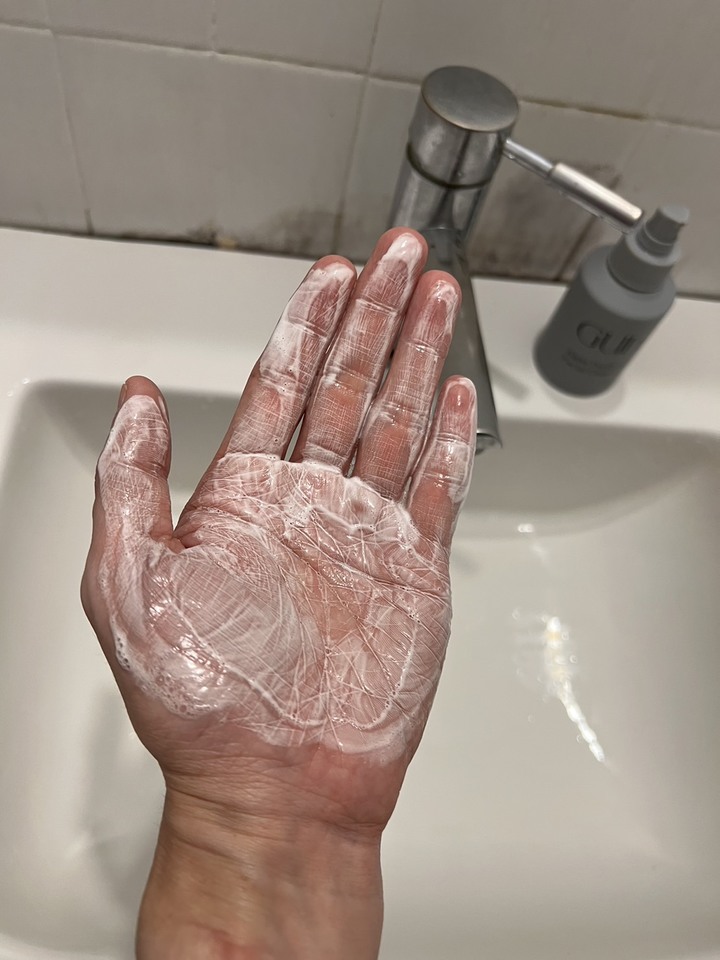 分享好用的胺基酸保濕洗面乳
