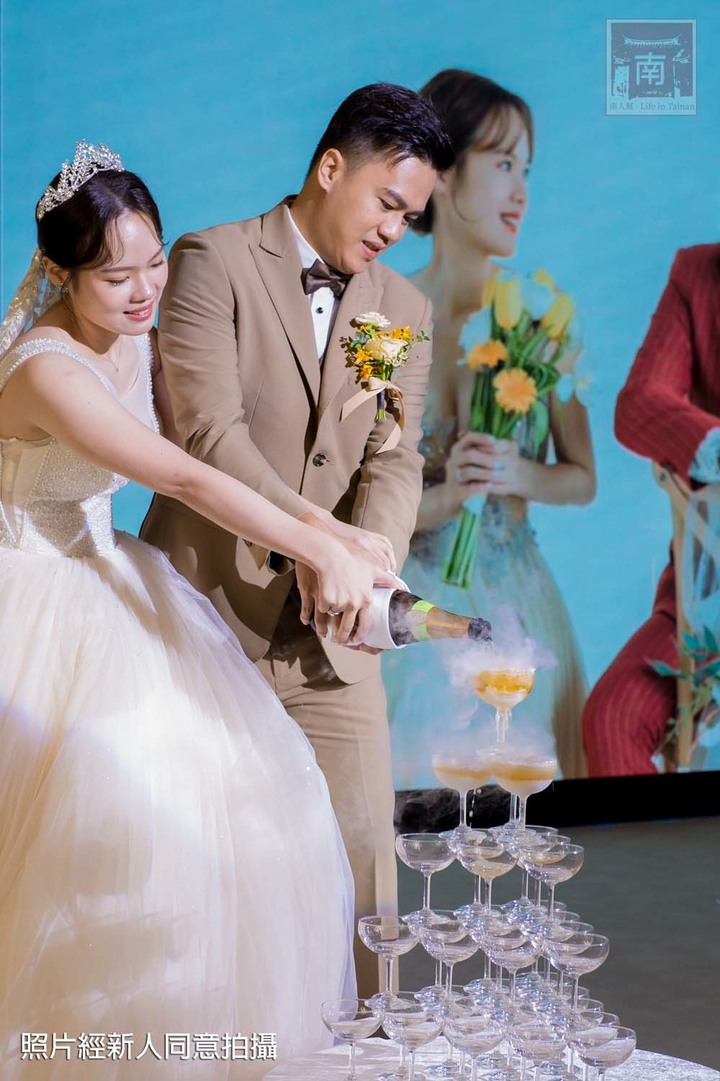 【臺南宴會】白色系歐式婚禮，可容納35桌的空間，適合宴會、會議及尾牙，活動包場也超合適~涵花庭會館   - 南人幫