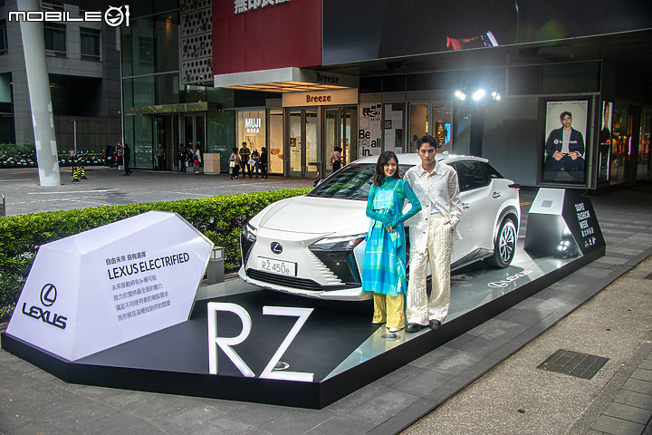 【採訪】五度攜手合作!「2023台北時裝週」盛大展開,Lexus RZ 450e坐鎮時尚展台!