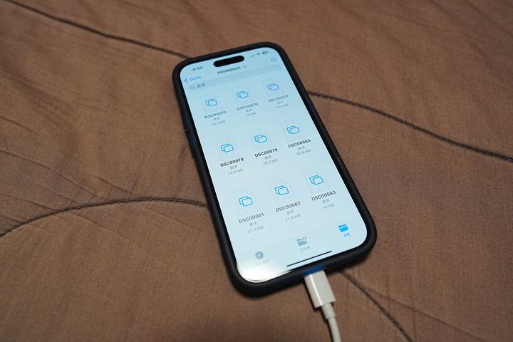 [開箱]--鈦藍iPhone 15 Pro，吸引Android用戶嘗試的機會?