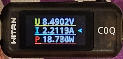 Apple iPhone 15 PRO搭配雙向快充USB-C行動電源充電測試