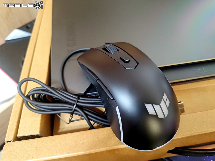 今年叔叔依舊是工具人之～大眾傳播系的表妹電腦採購FA507XI