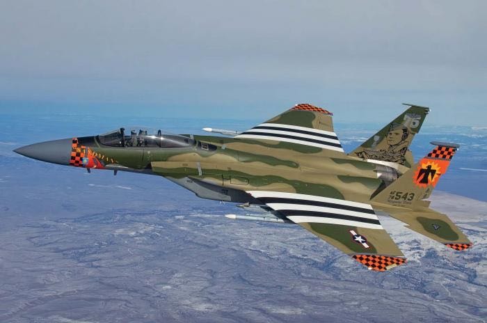和你製作1/48 F-15C 鷹式戰機模型,我加強了細節!