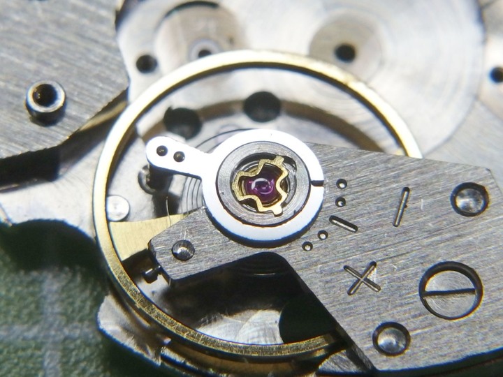 自娛玩修錶 - 原點(之二): Seiko精工Laurel桂冠手上鏈老錶 (cal. "Seiko Laurel")