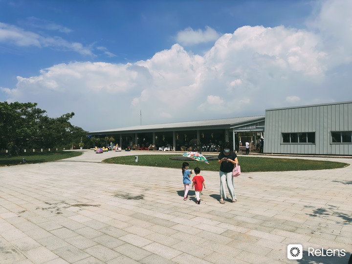 [開箱]--鈦藍iPhone 15 Pro，吸引Android用戶嘗試的機會?