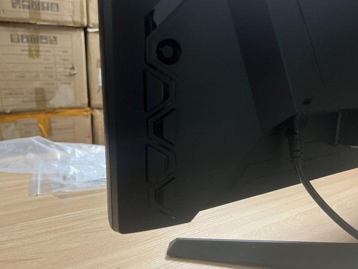 「開箱」TUF VG277Q1A 165Hz電競螢幕