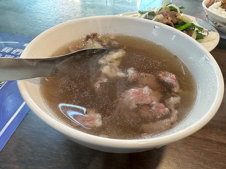 台南東區｜億哥牛肉湯後甲店＿近南紡24小時營業牛肉湯