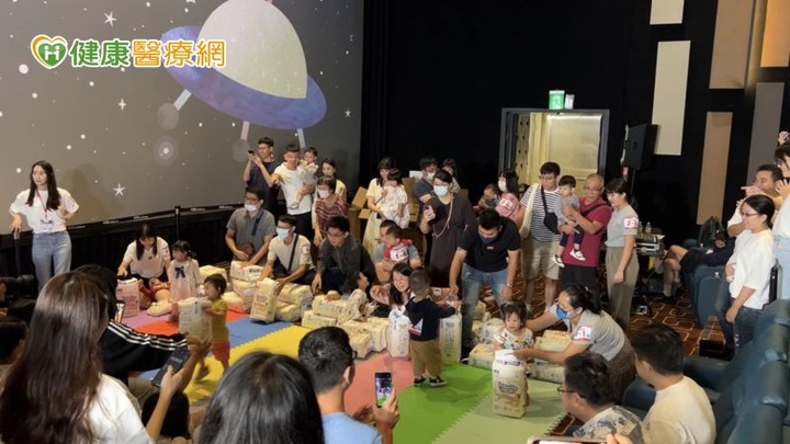 點我看大圖 育禾婦幼五周年樂捐在地公益望長期互助