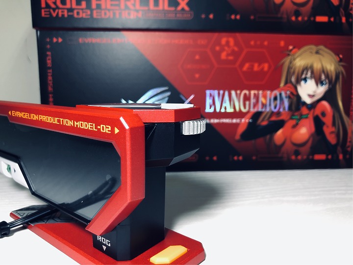 點我看大圖 「明日香-限定聯名版顯示卡支撐架」ROG Herculx EVA-02 Edition