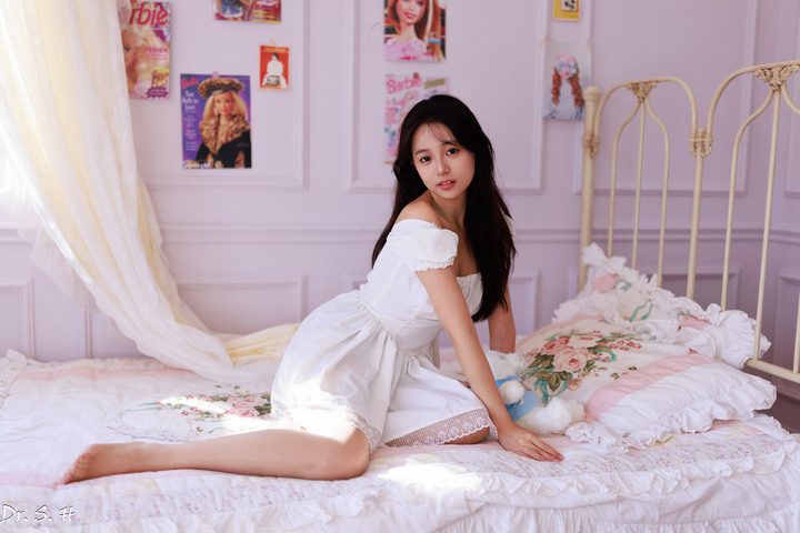 室內陽光小清新 (美女圖多)