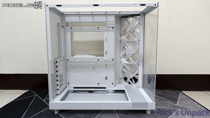 點我看大圖 【開箱】真正的"側進風"海景機殼 | NZXT H6 FLOW RGB WHITE
